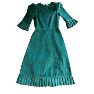 Elegant Green Midi Dress